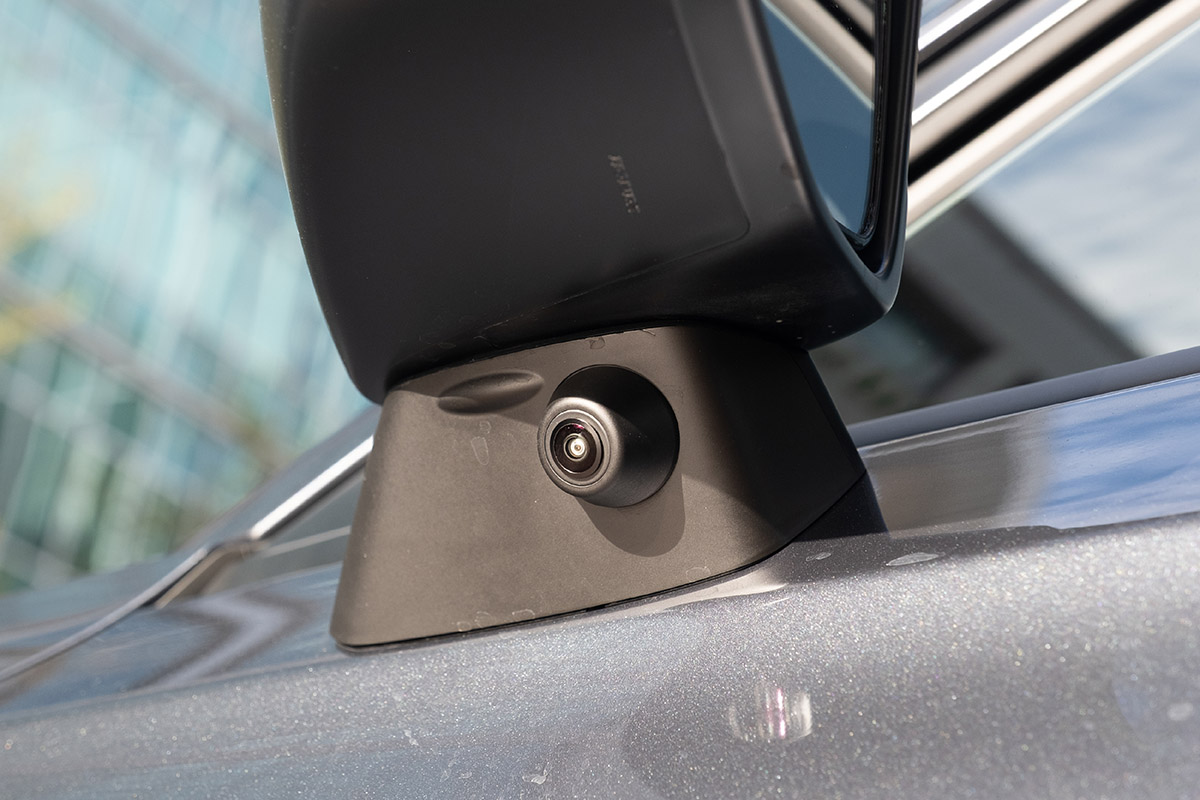 LX 系列環景安卓機，隨機四只環景鏡頭皆為高透光全玻璃鏡頭，IP67防水等級