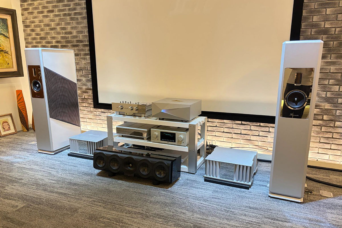 汽車音響升級推薦指南,原廠喇叭升級與 JBL A10 環景安卓機搭配指南